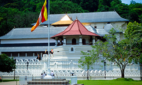 temple-of-tooth-kandy-sri-lanka